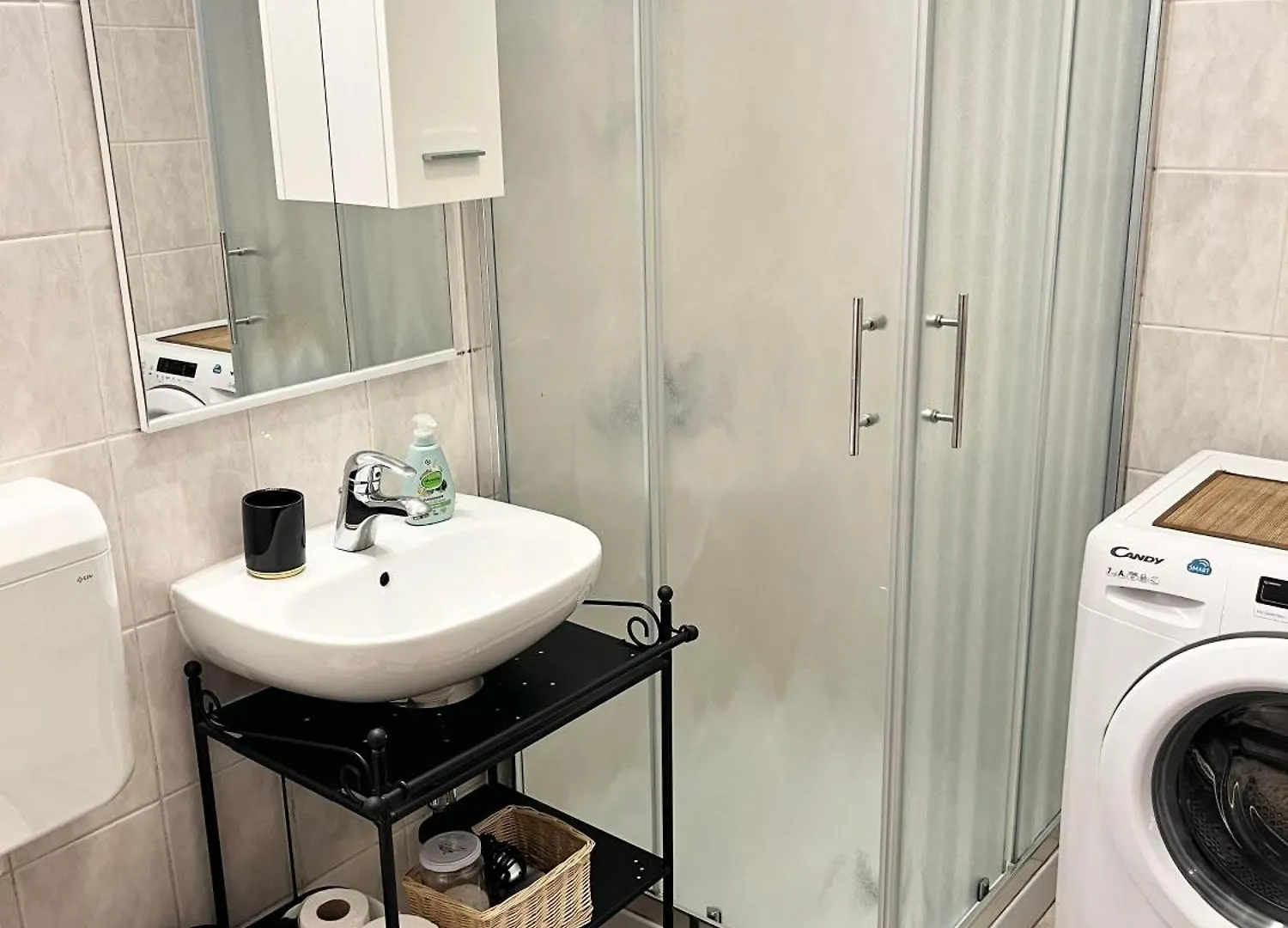 Biba Apartments 풀라 0*,  크로아티아